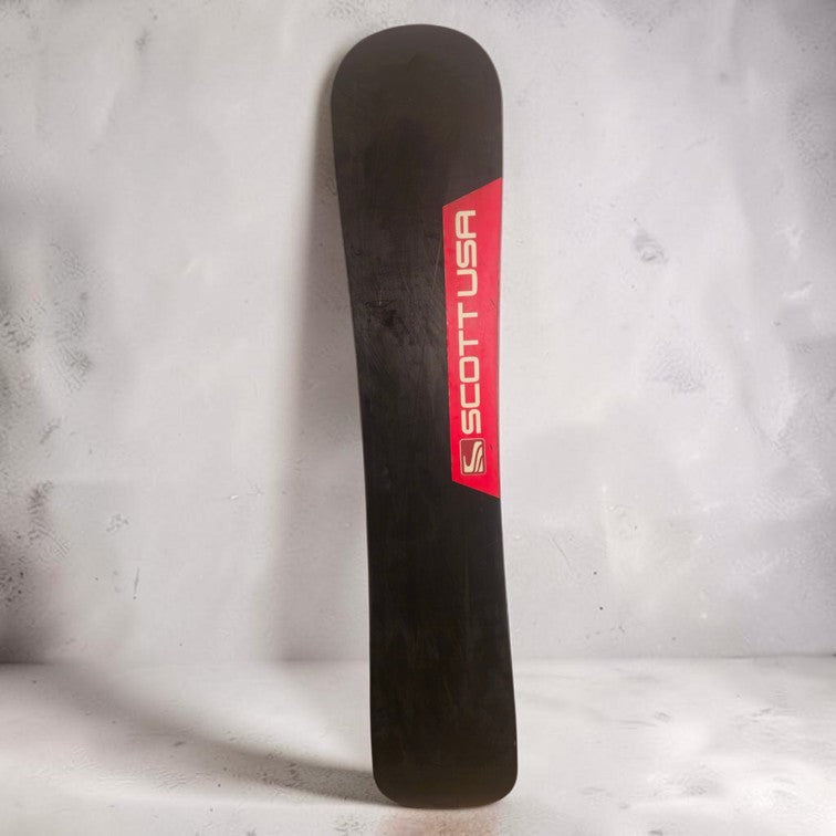 Snowboard SCOTT USA – 162 cm – Negru și roșu, cu legături incluse