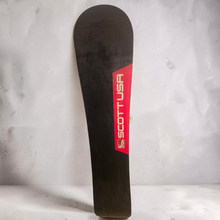 Snowboard SCOTT USA – 162 cm – Negru și roșu, cu legături incluse