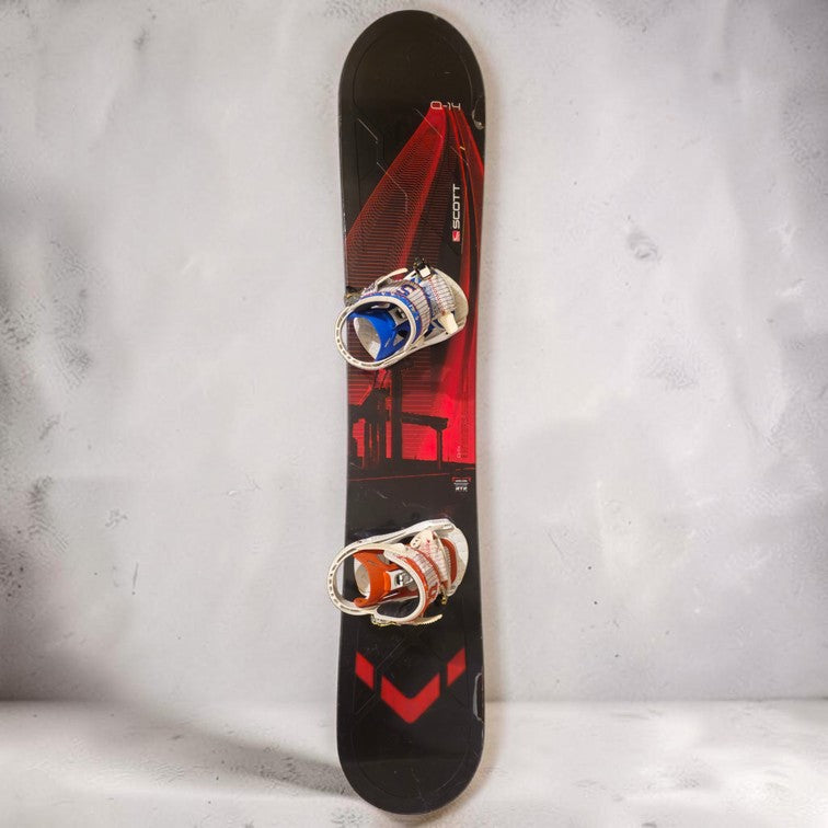 Snowboard SCOTT USA – 162 cm – Negru și roșu, cu legături incluse
