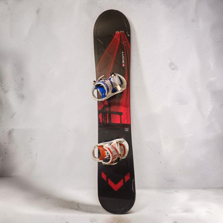 Snowboard SCOTT USA – 162 cm – Negru și roșu, cu legături incluse