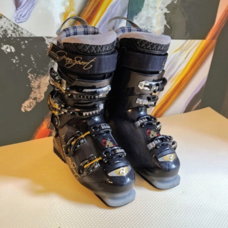 Clăpari de schi NORDICA X-Cutive 85 – Mărimea 39–40