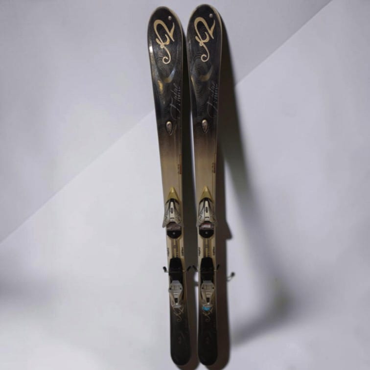 K2 – schiuri carving – stare aproape nouă