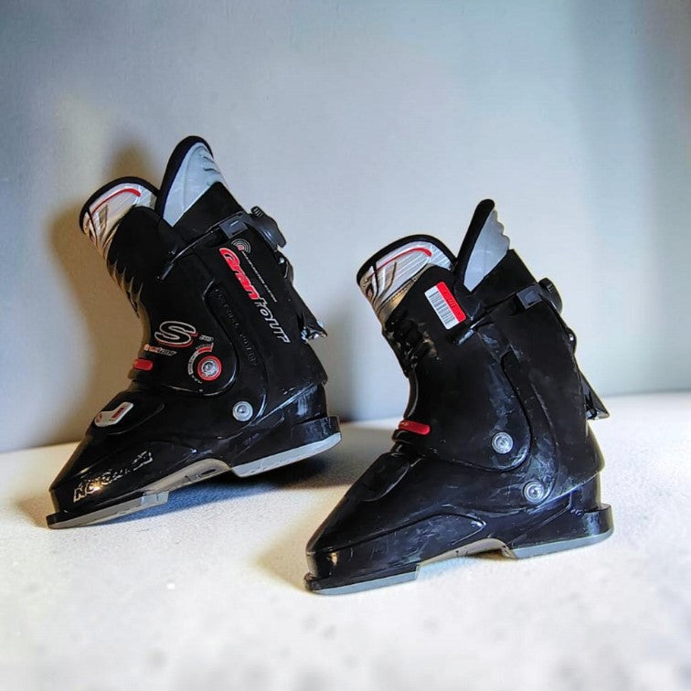 Clăpari de schi NORDICA – Mărimea 40
