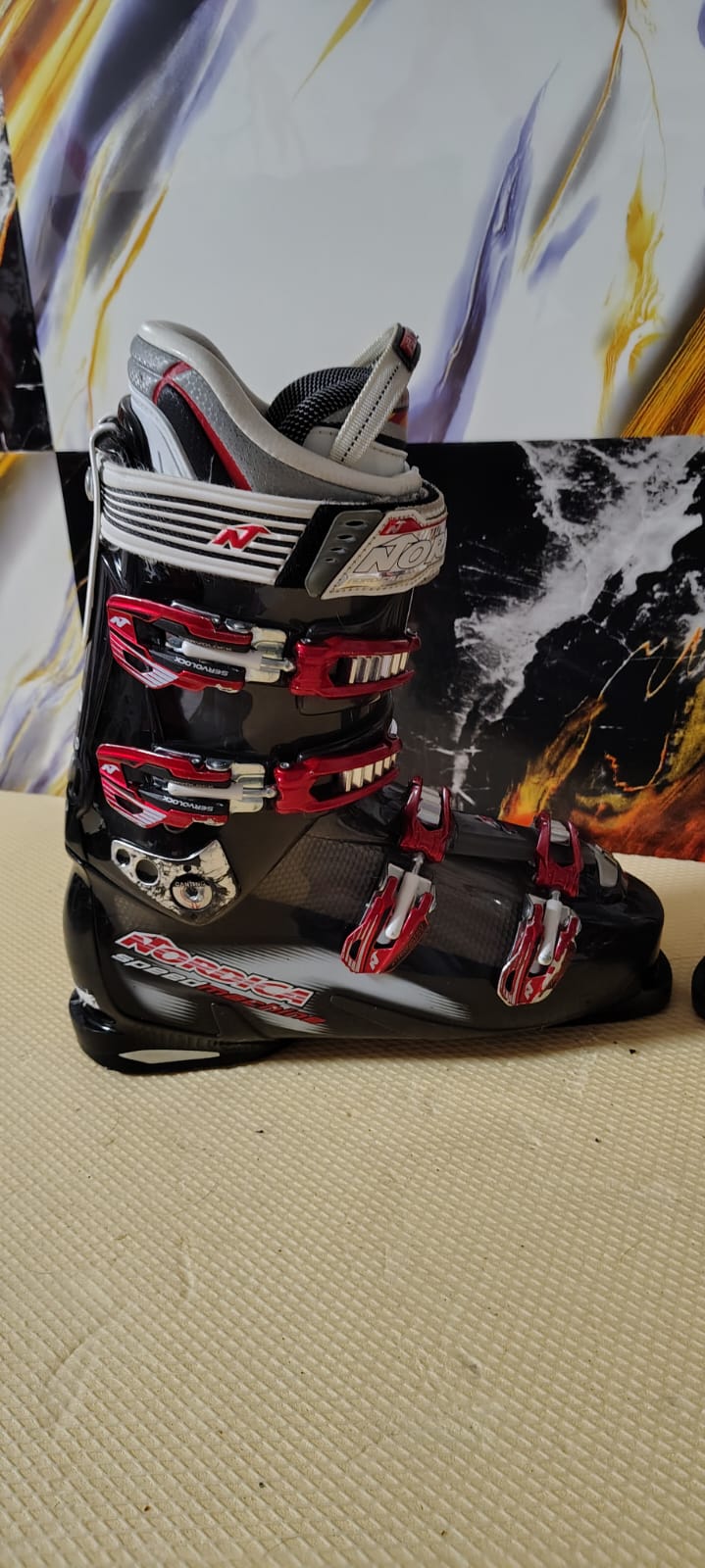 Clăpari Nordica Speedmachine – Mărimea 44 – Performanță și control!