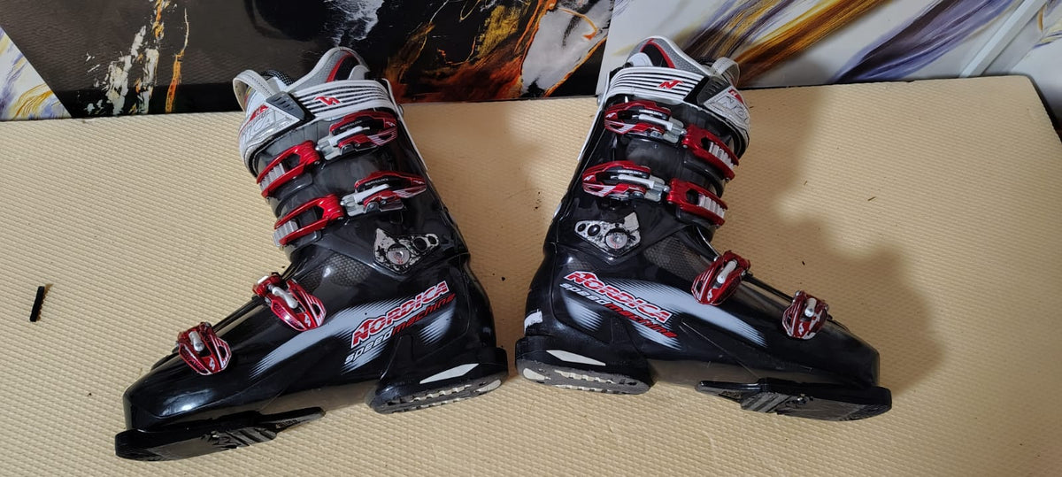 Clăpari Nordica Speedmachine – Mărimea 44 – Performanță și control!