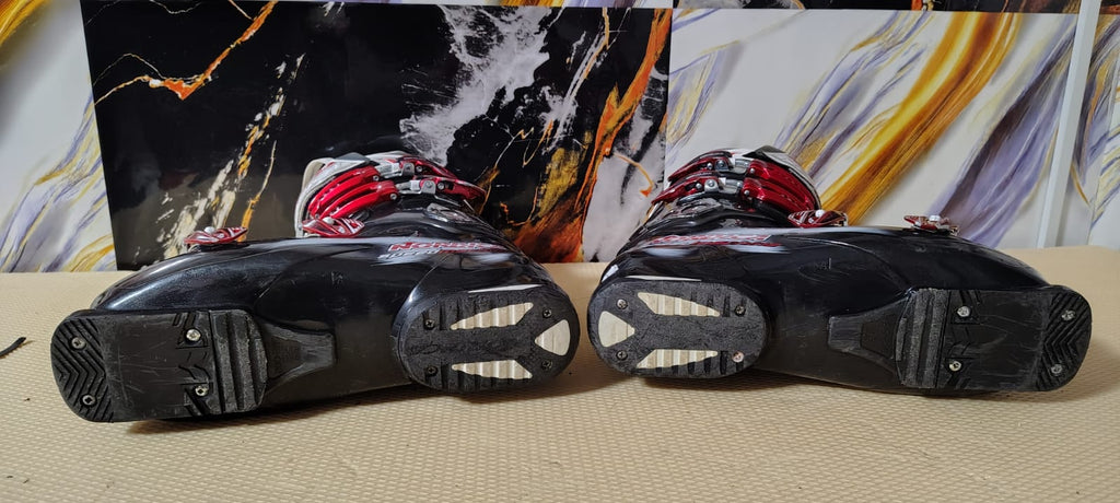 Clăpari Nordica Speedmachine – Mărimea 44 – Performanță și control!
