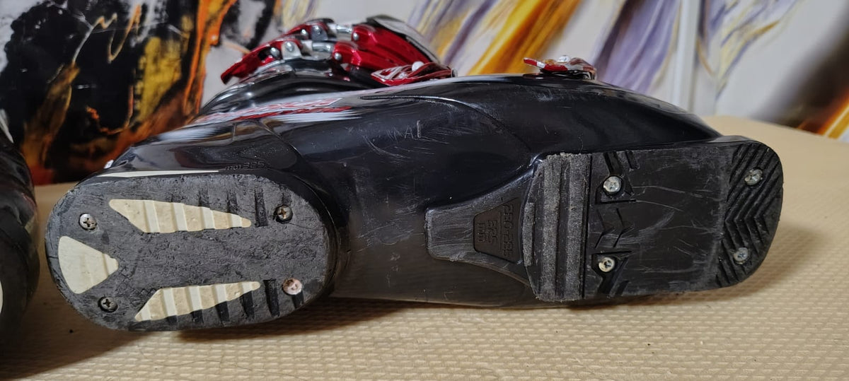 Clăpari Nordica Speedmachine – Mărimea 44 – Performanță și control!