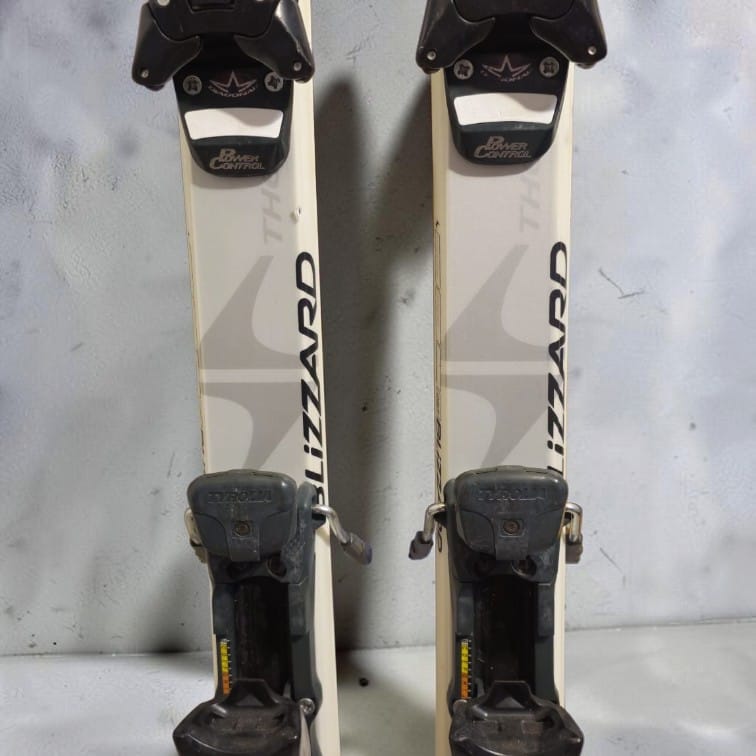 Schiuri Blizzard RC 7.0 – cu legături Tyrolia Import din Elveția 🇨🇭 | Echipament second-hand