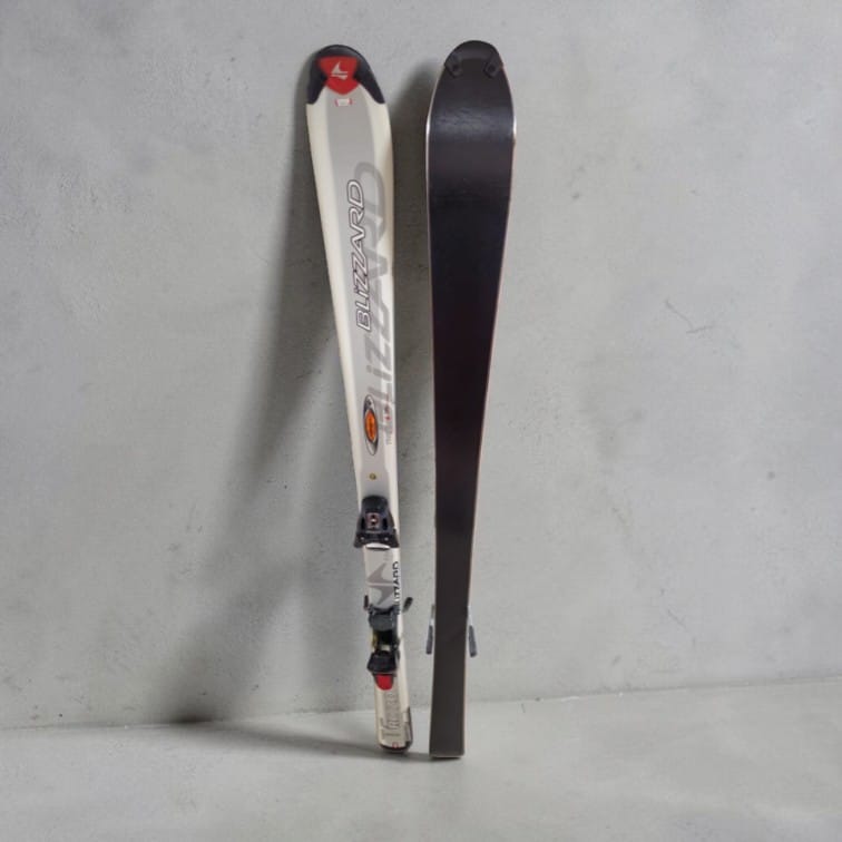 Schiuri Blizzard RC 7.0 – cu legături Tyrolia Import din Elveția 🇨🇭 | Echipament second-hand