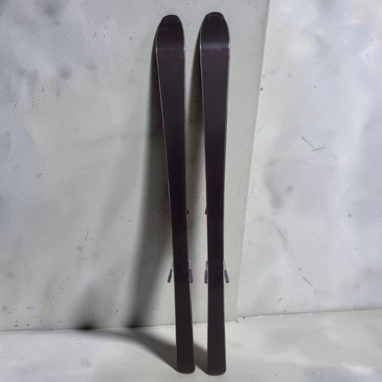 Schiuri Blizzard RC 7.0 – cu legături Tyrolia Import din Elveția 🇨🇭 | Echipament second-hand