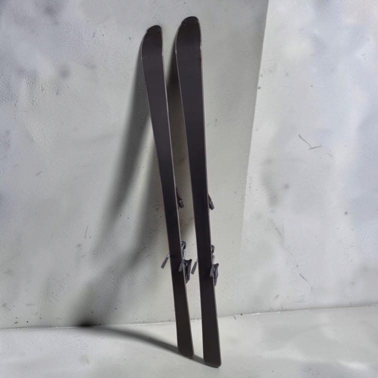 Schiuri Blizzard RC 7.0 – cu legături Tyrolia Import din Elveția 🇨🇭 | Echipament second-hand